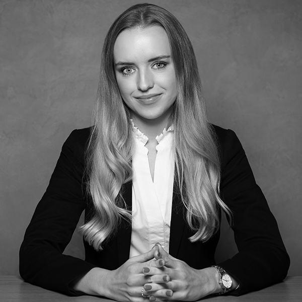 https://2025.wicsummitandawards.com/wp-content/uploads/2025/09/Laura-Davies.png